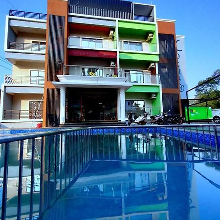 Lotus Hotel Nagaon Beach Alibag Bagian luar foto