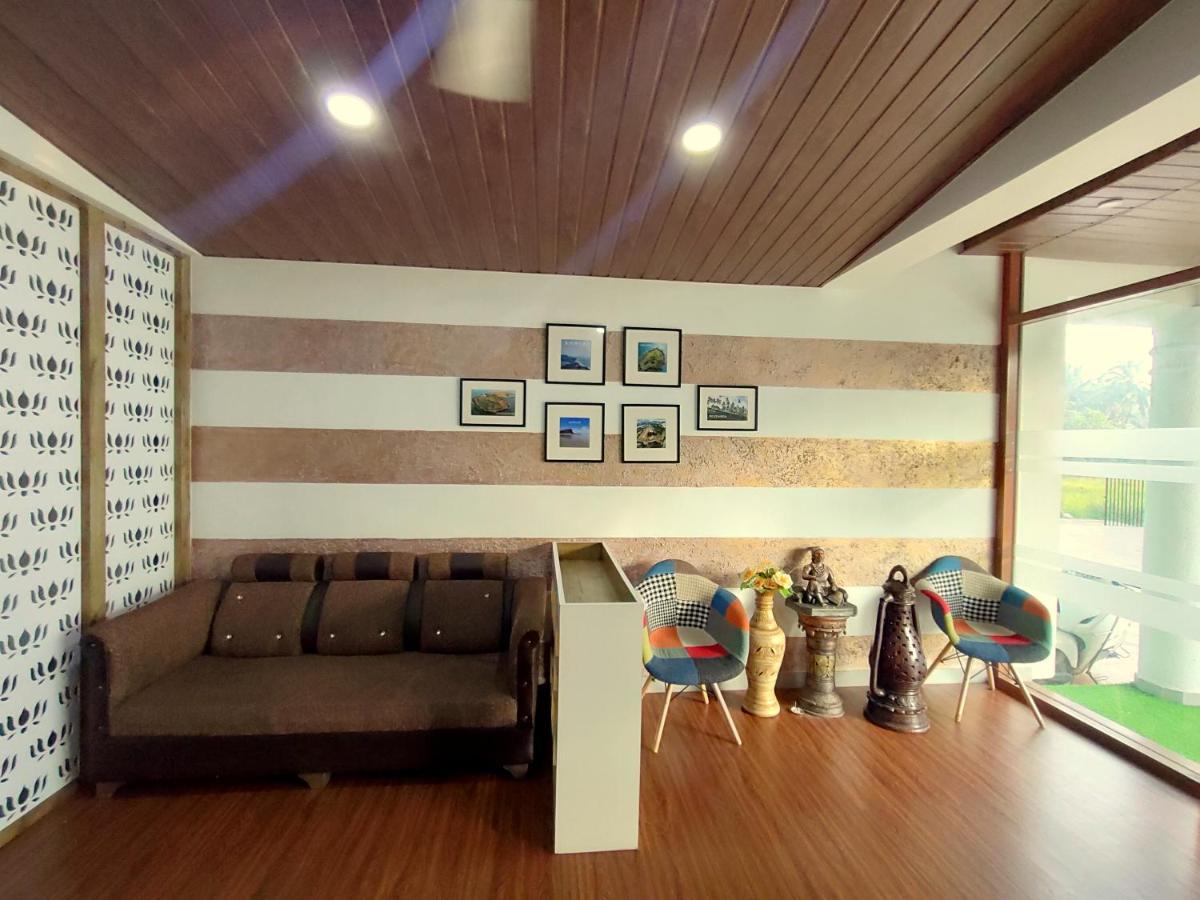 Lotus Hotel Nagaon Beach Alibag Bagian luar foto