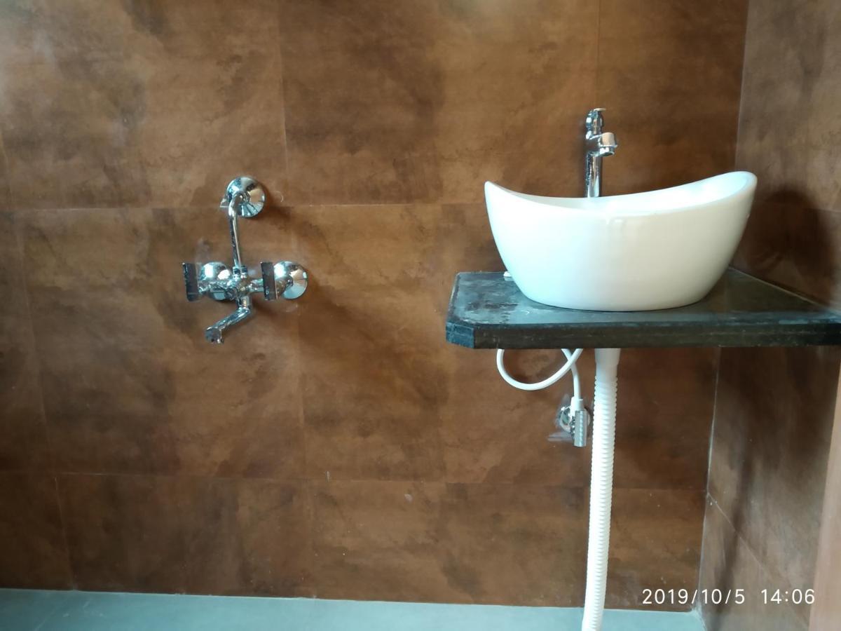 Lotus Hotel Nagaon Beach Alibag Bagian luar foto