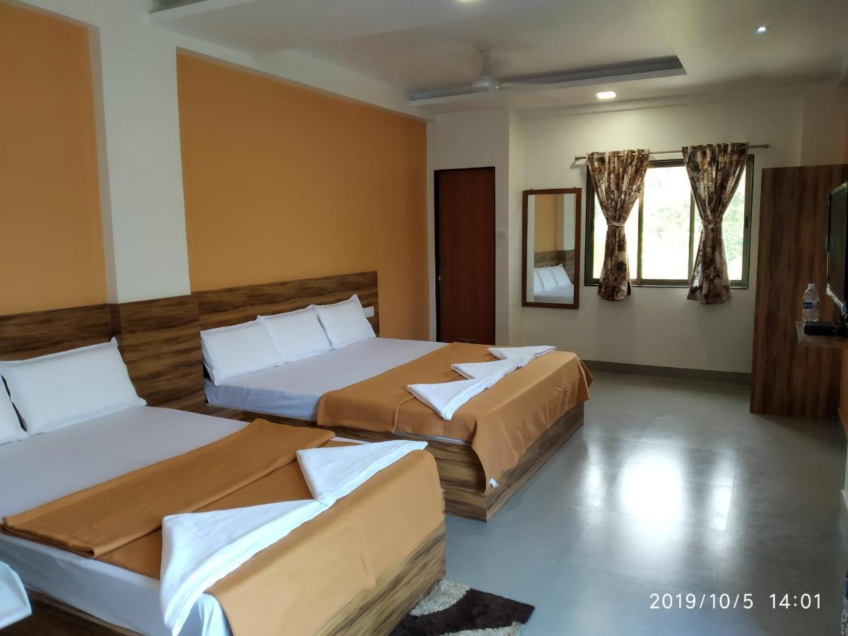 Lotus Hotel Nagaon Beach Alibag Bagian luar foto